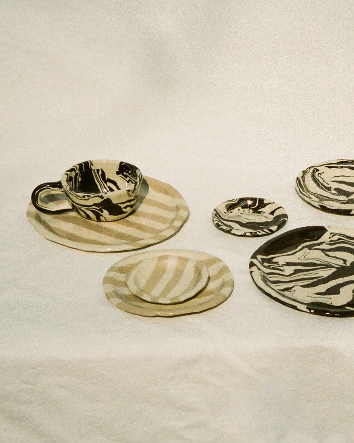 Latte Mug Marble Black L