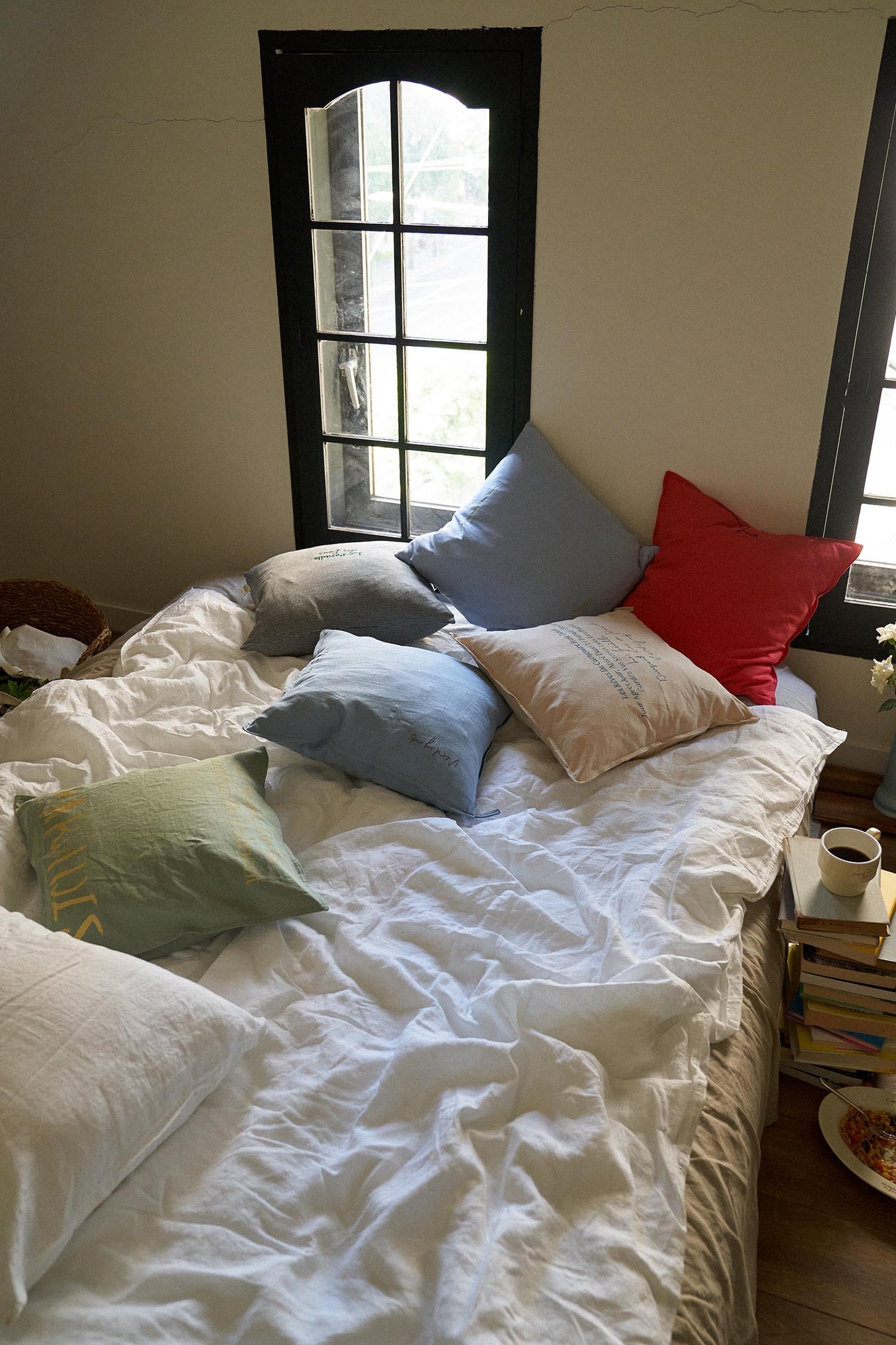 Breezy Day Cushion Cover (Cream)